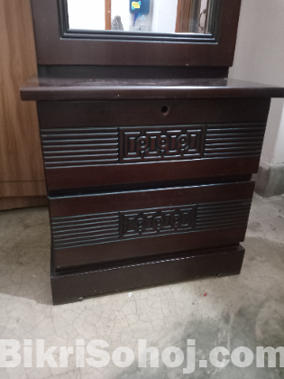 Dressing table